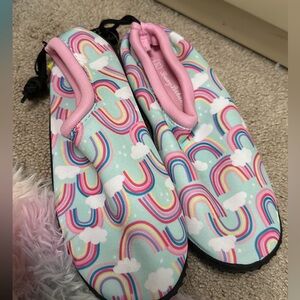 Tommy Bahamas water shoes